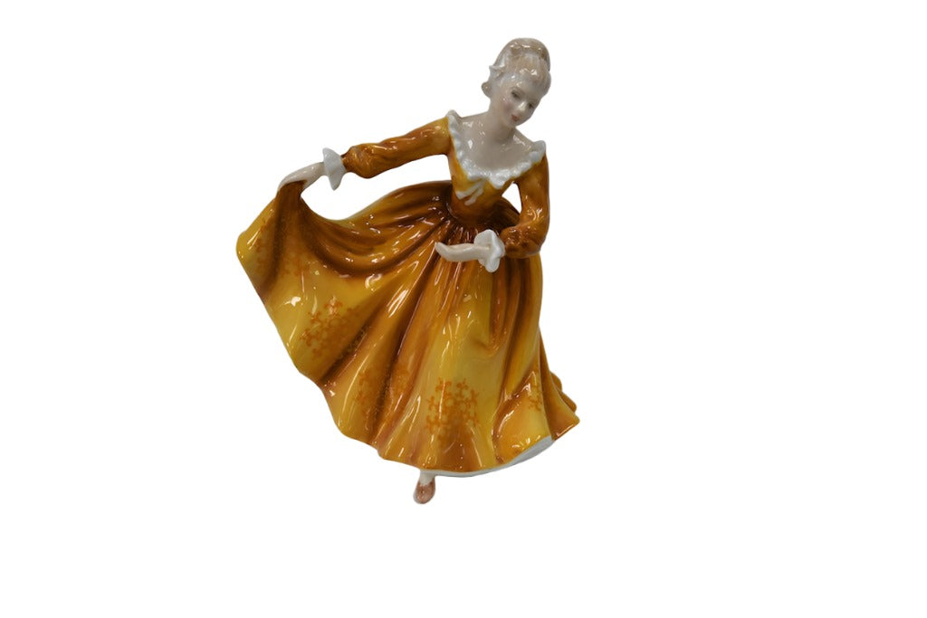 Royal Doulton Figurine "Kirsty" HN2381