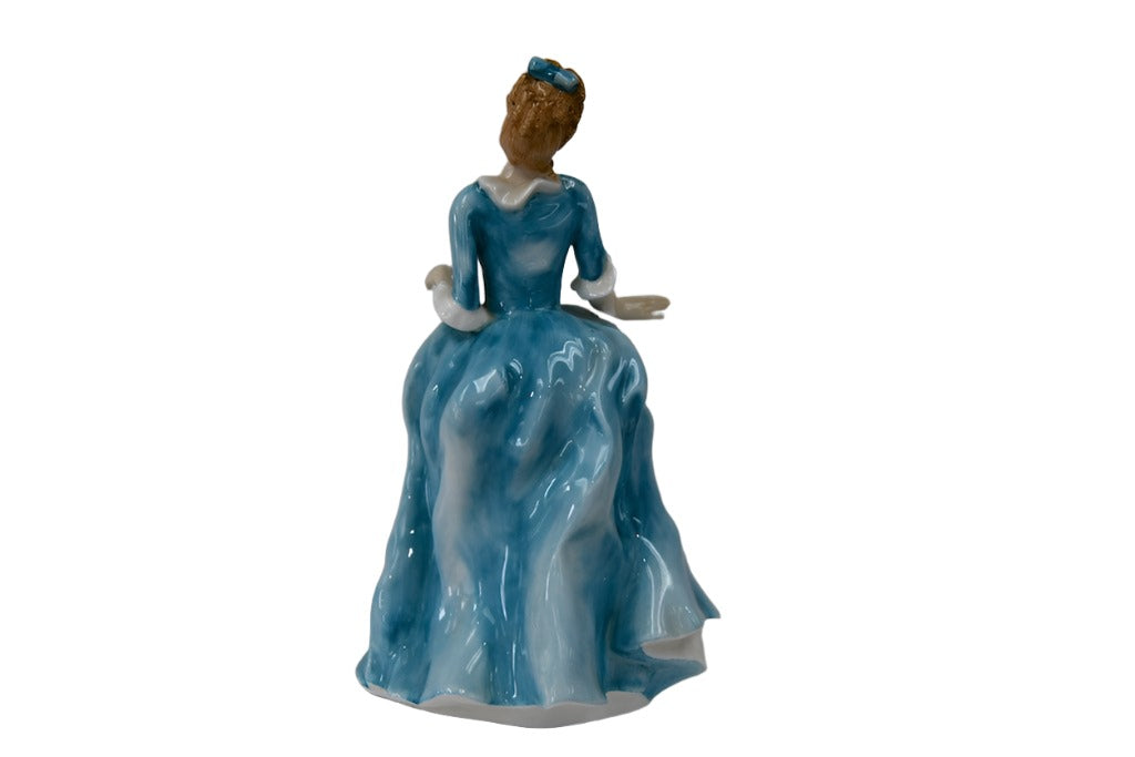 Royal Doulton Figurine "Yvonne" HN3038