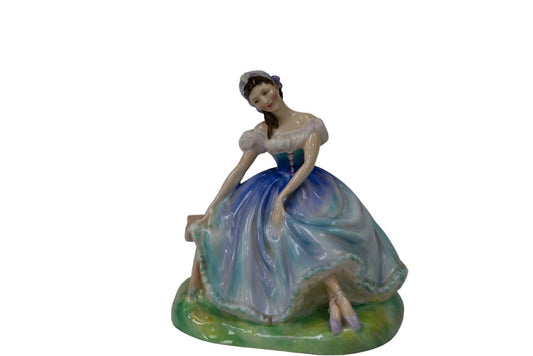 Royal Doulton Character Figure "Giselle" HN2139