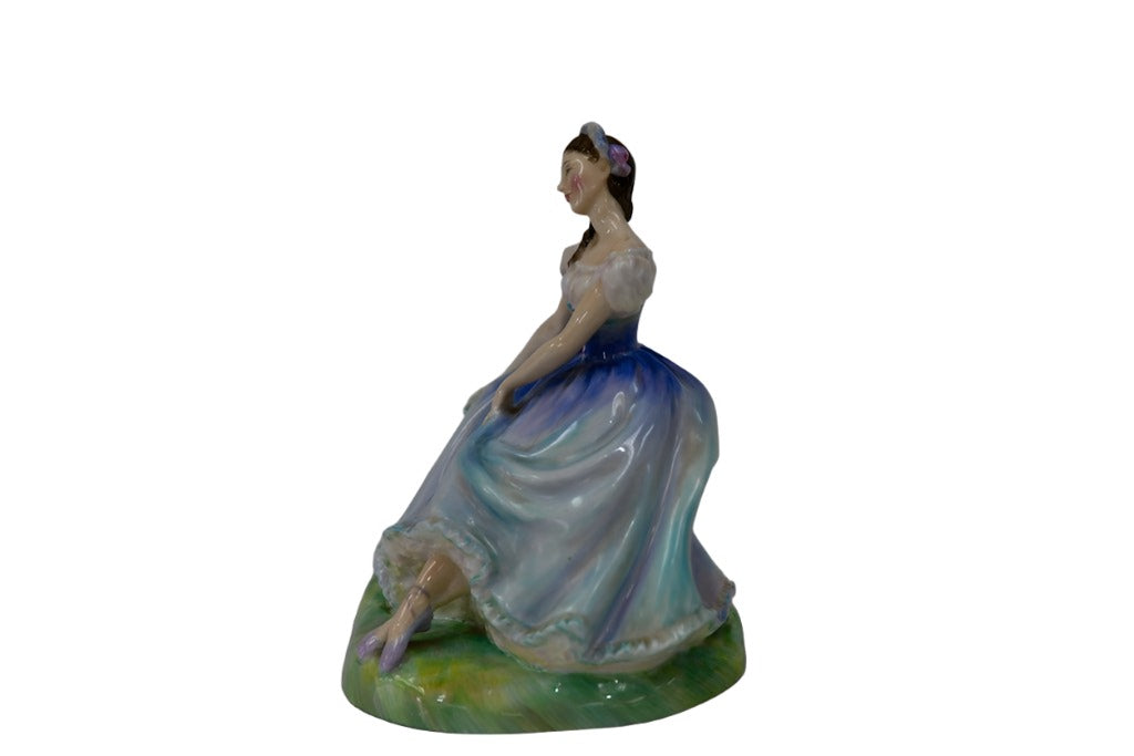 Royal Doulton Character Figure "Giselle" HN2139