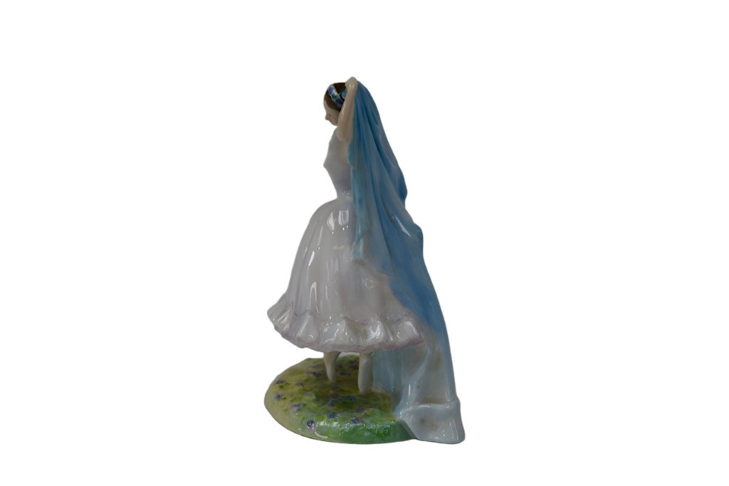 Royal Doulton Figurine "The Forest Glade Giselle" HN2140